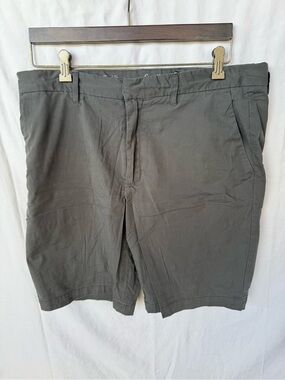 Goodfellow & Co Dark Gray Flat-Front Men's Shorts